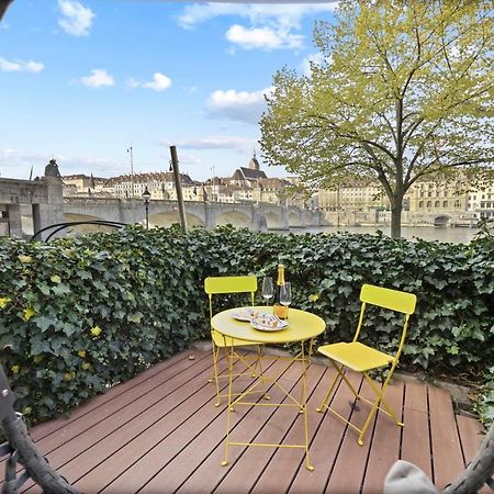 True Basel - Zentral I Terrasse Mit Rheinblick Apartment Exterior photo